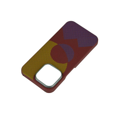 Роскошный индивидуальный телефонный чехол из углеродного волокна с паттерном арамида для iPhone 16 Pro Max толщиной 0,8 мм и весом 16 г