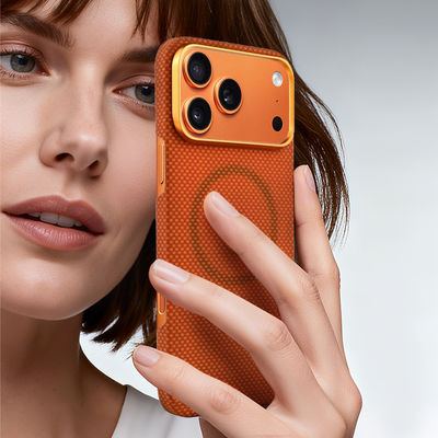 Премиальный чехол для мобильного телефона из арамидного углеродного волокна с металлической рамкой для iPhone 17 Pro Max